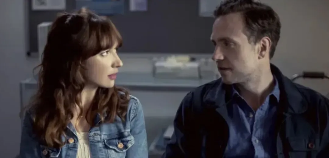 这部笑点密集的高分英剧《尝试/而立人生》第四季来了