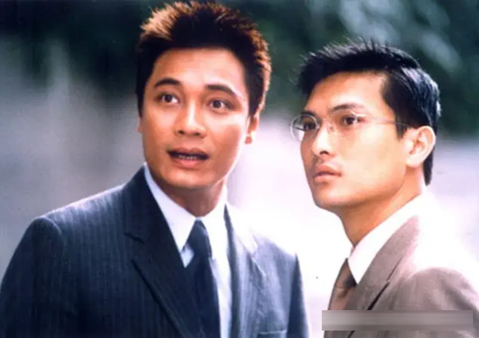 TVB 三十部经典职场剧：从《大时代》到《新闻女王》