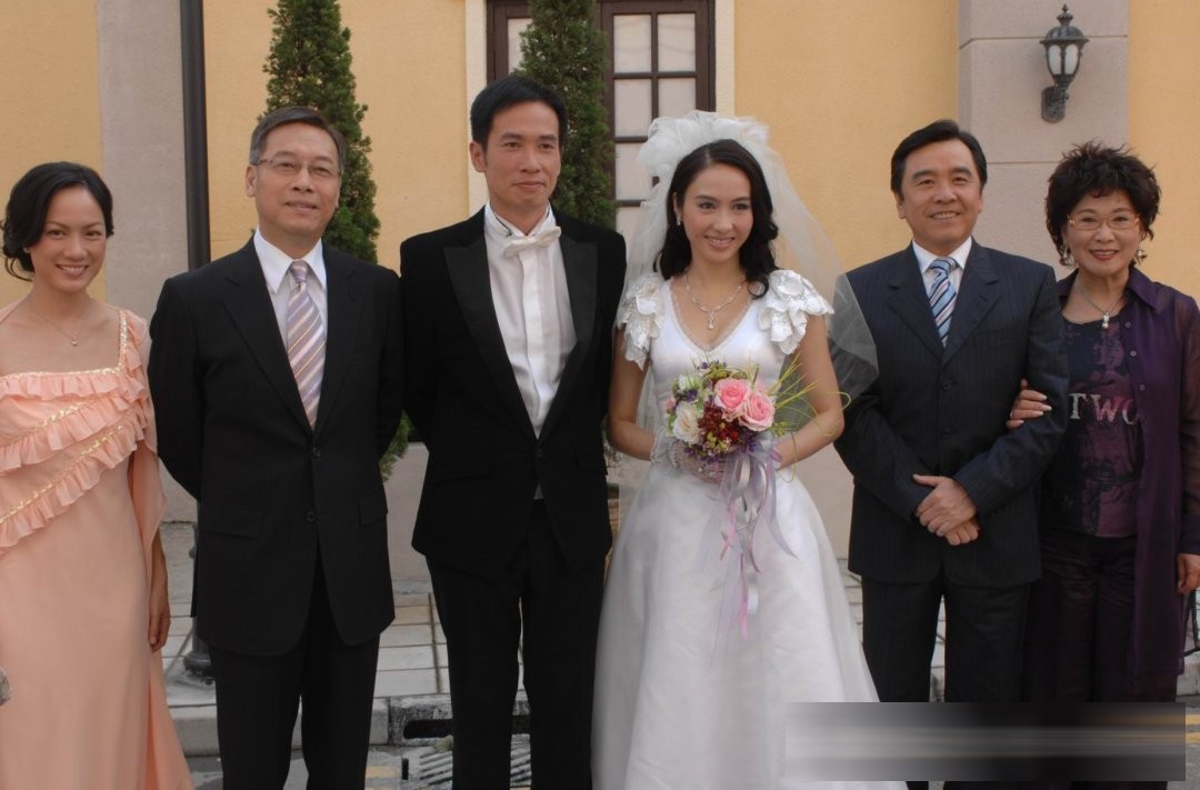 TVB 三十部经典职场剧：从《大时代》到《新闻女王》