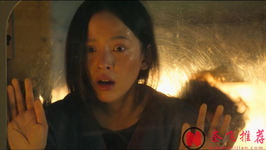 尺度重口，Netflix又炸出一部末日丧尸爽片《尸杀泰拳》！