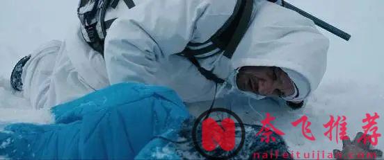 "鷹眼"化身神槍手，這部高分懸疑犯罪電影《獵兇風河谷/風河谷謀殺案/極地追擊》太牛了！