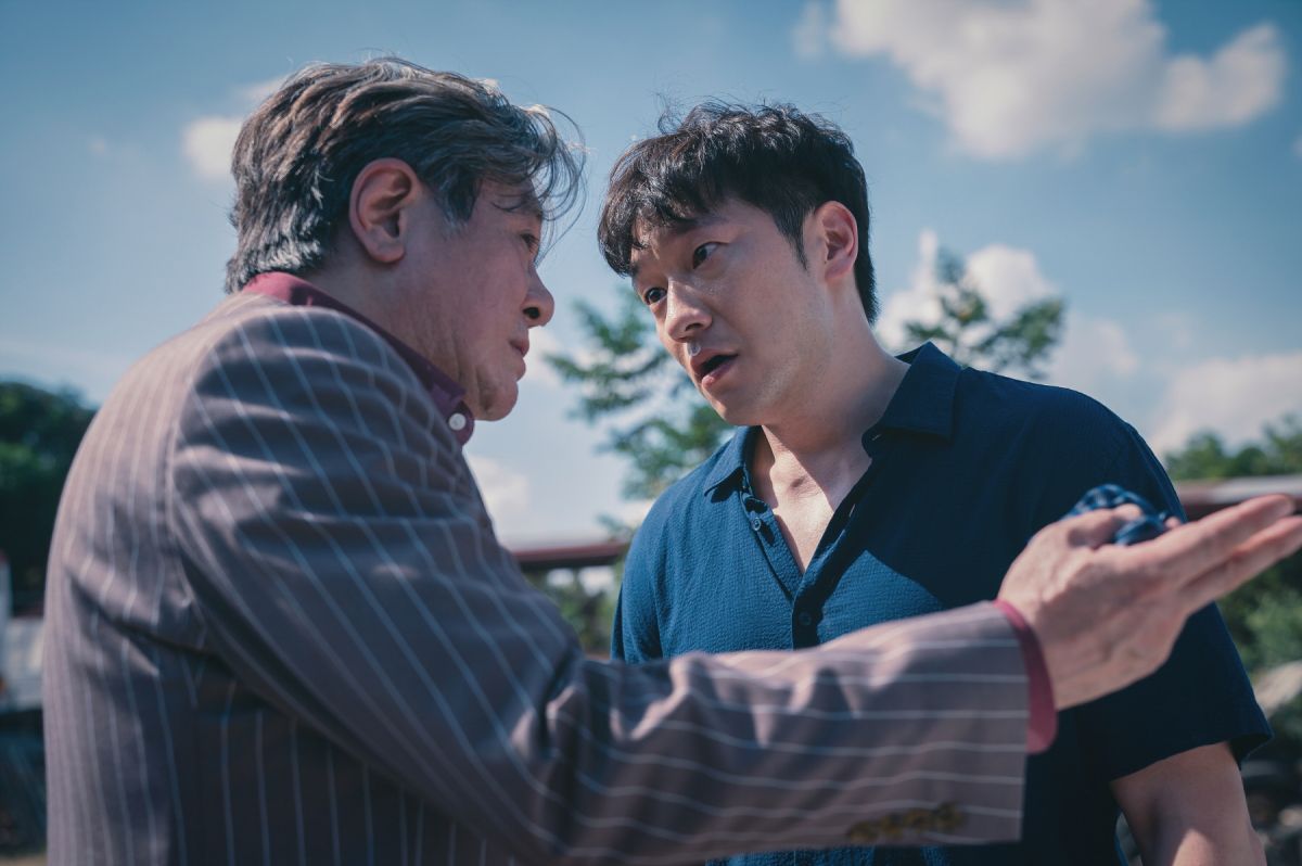 Disney+《赌命为王2》孙锡久展超强存在感&爆发力！「第一季结尾开枪」开启第二季，李东辉成剧情转折