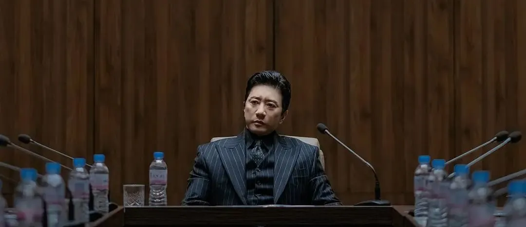 韓國又炸出一部犯罪復仇爽劇《法官大人》，開播好評如潮，一集上癮！