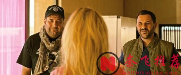 从悬崖坠落到绝地反击，这部女主复仇片《复仇战姬 / 烈女复仇/血色攞命花/浴血狂花》，太生猛了！