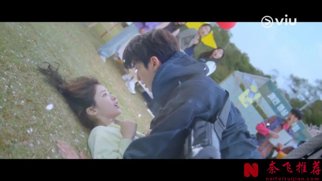 青春校園韓劇《芭妮與哥哥們》開播，四男一女，好癲好野的劇情