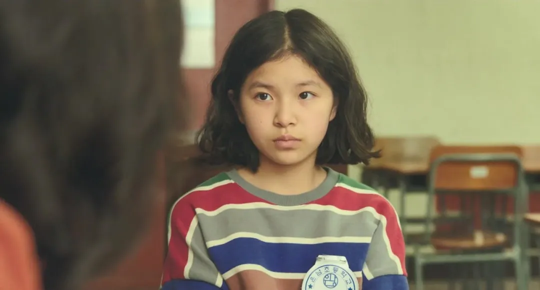 一部描述小女孩敏感的内心世界的韩国电影《秘密之丘》，看完怒打满分，强力推荐...