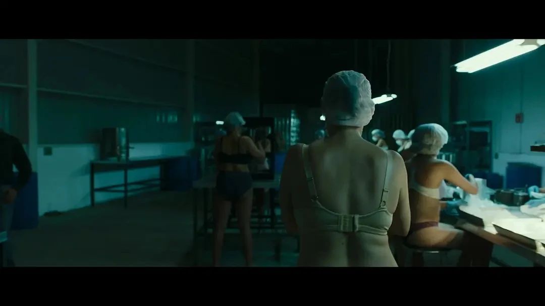 IMDB 3万人8.1高分，豆瓣9.0的神剧「零零零」，挑战Netflix的王牌美剧！