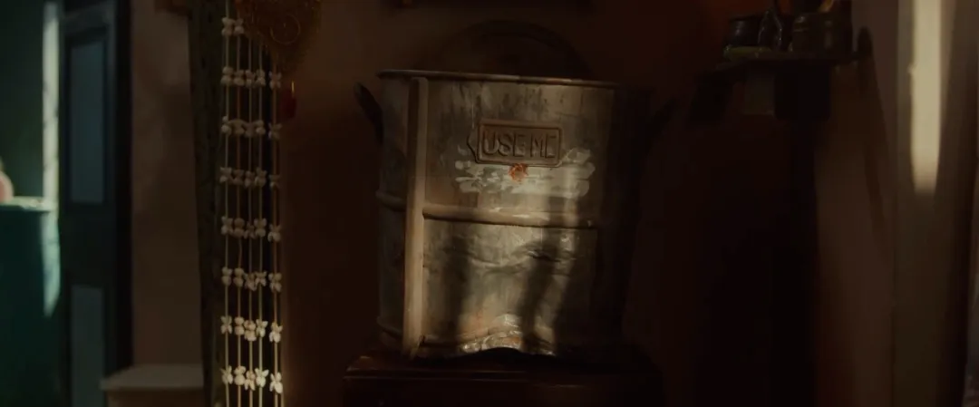 层层反转，剧情环环相扣的一部印度新上悬疑神片《因果报应/谁偷了垃圾桶？》！