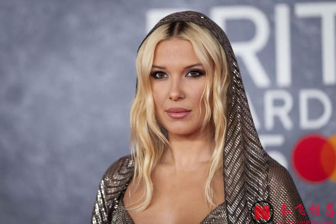 三億美元大製作撲街，被吐槽老氣的女主繼續為自己發聲！