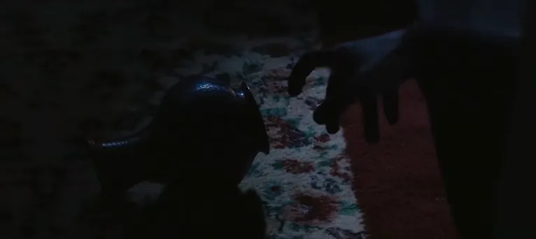 2025最新土耳其恐怖片《女巫》来袭，人鬼殊途还是恶魔来袭？诡异宅子藏着无法解开的惊悚之谜？