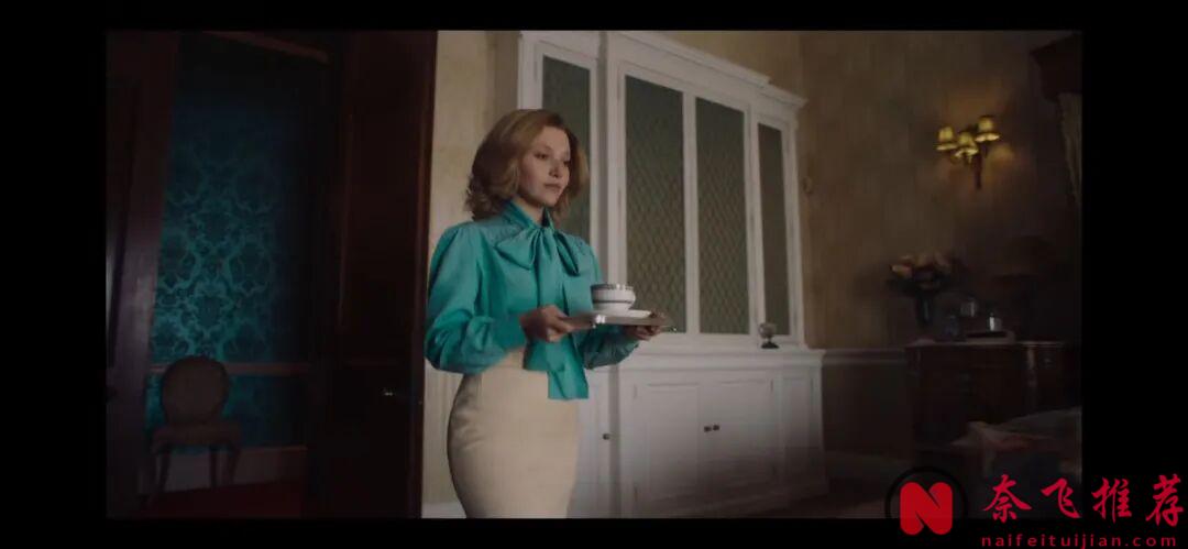 一口氣看完4集，這部由打造過《王冠》的製作團隊操刀的最新英劇《淑女》值得去看！