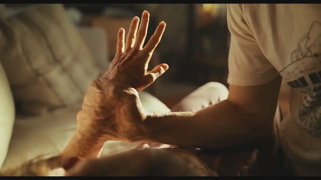 好变态，好精彩，这部恐怖片《同甘共苦/永远在一起/长相黐守》尺度逆天到不敢呼吸