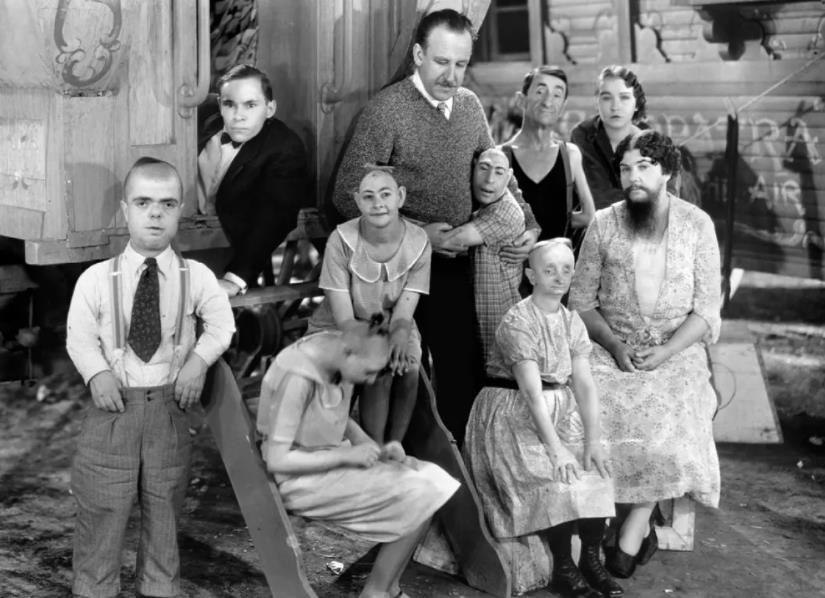 美國禁片《畸形人/Freaks》：怪誕不是怪誕，正常也不正常