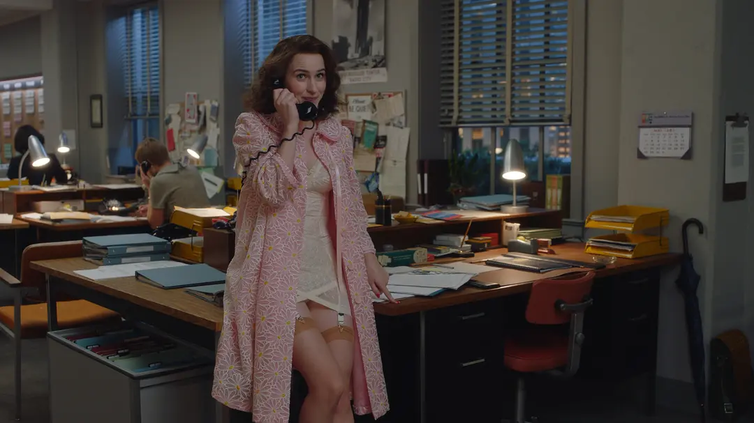 最後一季還這麼精彩，這部劇《了不起的麥瑟爾夫人 第五季》有點東西！