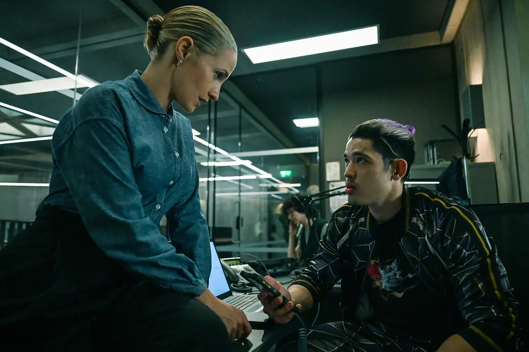 一集9.0，這部年度最佳諜戰劇《流人/翻盤特工隊/外放特務組》第五季迴歸！