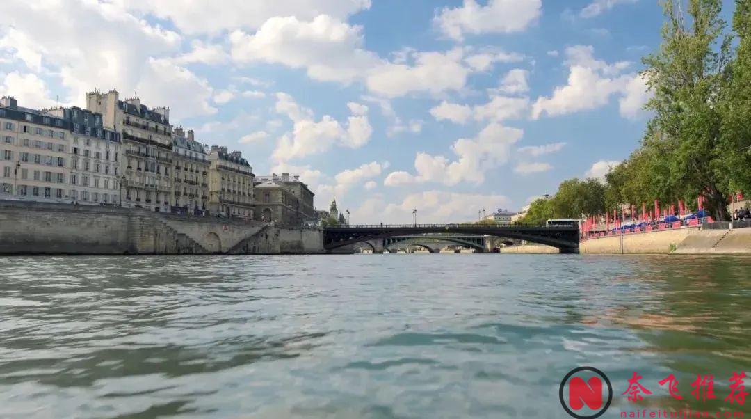 Netflix「特意」上線一部獻禮巴黎奧運會的電影《巴黎深淵》，確定不是在諷刺嗎？