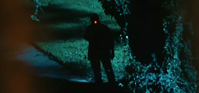 2025最新驚悚神作《麪包車驚魂/白麪包車裏的人》，落單女人的致命夢魘，比“德州電鋸狂人”更恐怖