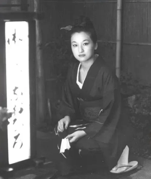 《地狱占星师》：户田惠梨香演的细木数子，把谎撒得像喝水一样自然