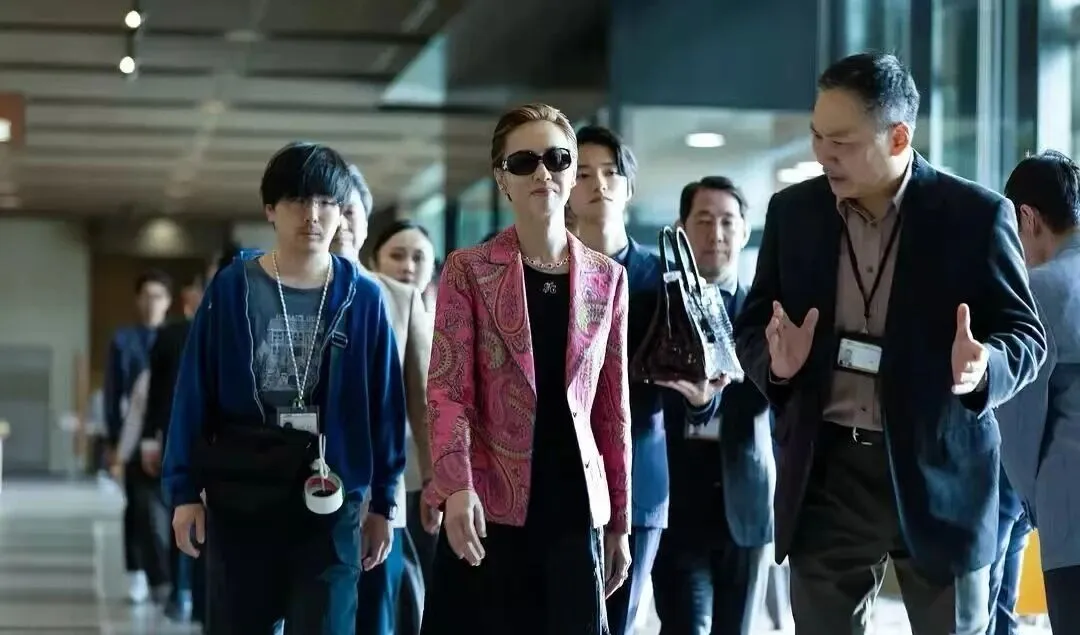 《地狱占星师》：户田惠梨香演的细木数子，把谎撒得像喝水一样自然