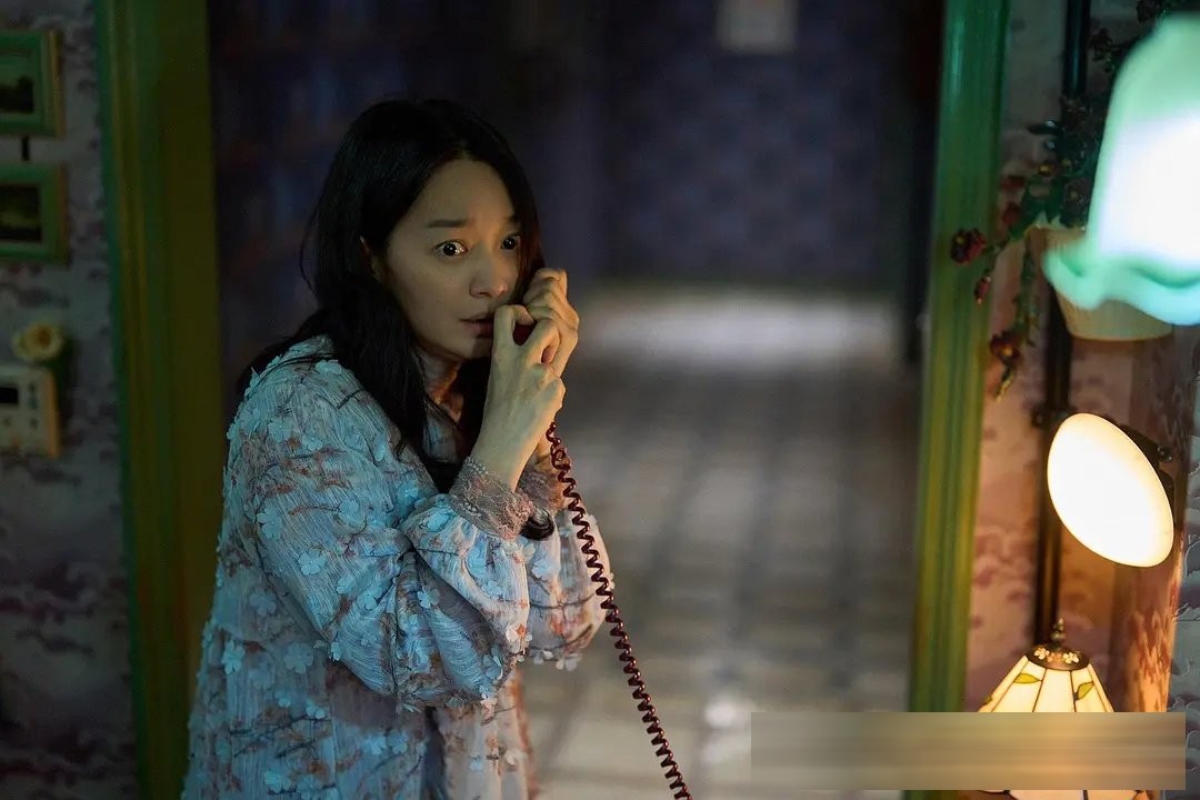 韓國《眼眸》:申敏兒一人分飾兩角,全片沒有一隻鬼卻讓你不敢關燈