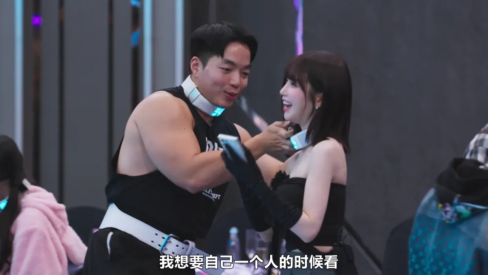 韩剧《激赞网红》：另类版“鱿鱼游戏”，揭露网红经济背后的残酷真相