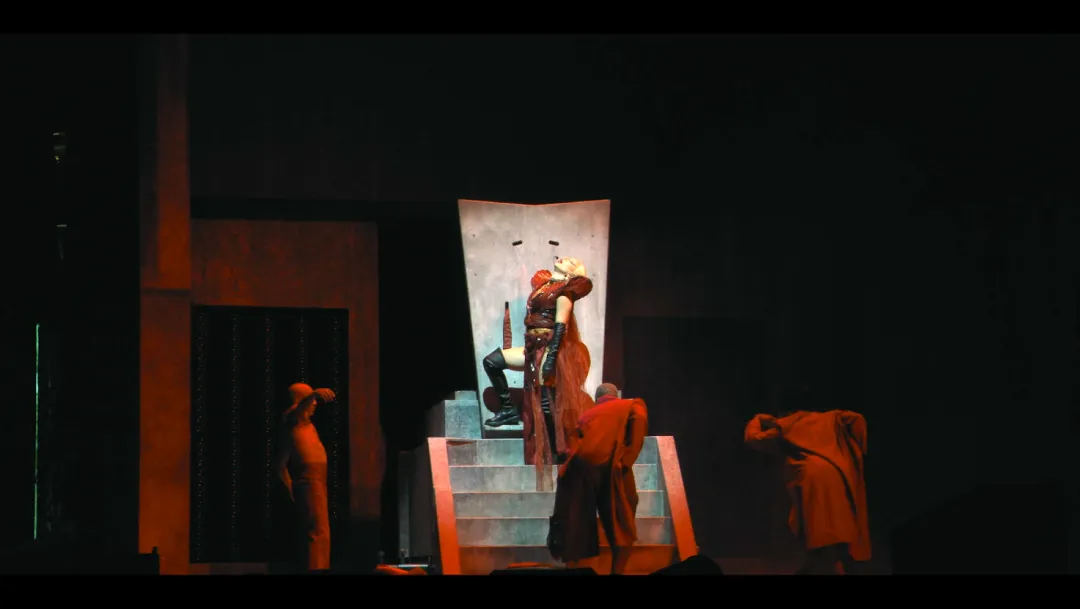 9.5分的《Lady Gaga：神彩巡迴演唱會》！HBO+天后就是王炸神作！