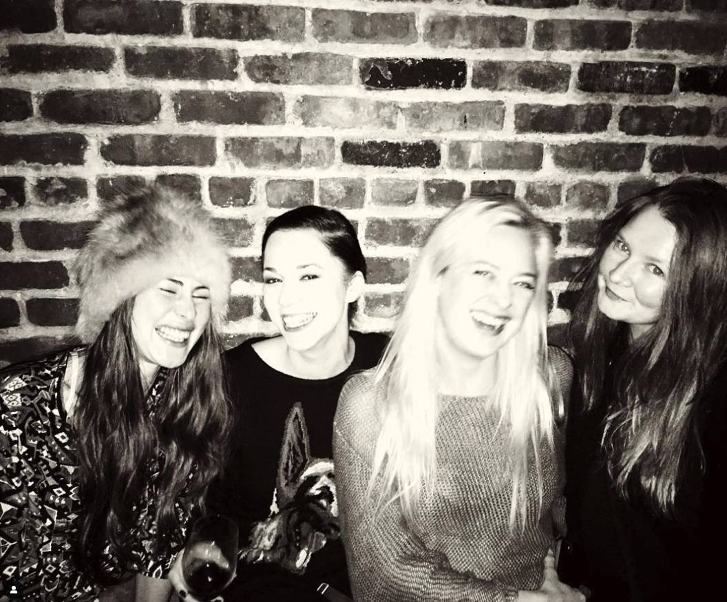 《虚构安娜》真实故事比剧情更夸张！5件真人真事：德国女生扮富二代混入纽约上流社会4年