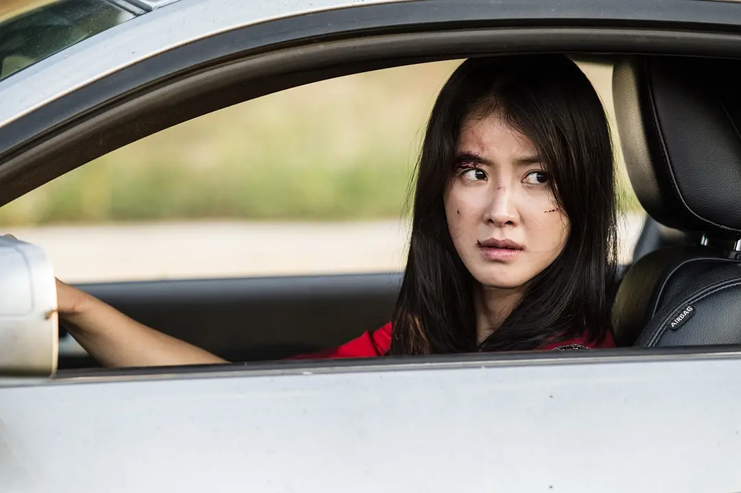 韩国犯罪爽片《姐姐/复仇血天使》，女神霸气回击，一路打疯了