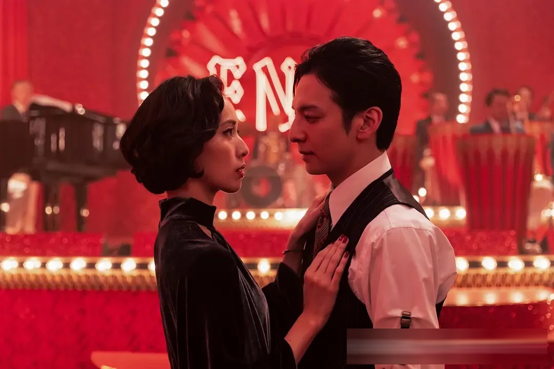 Netflix《地獄占星師》:戶田惠梨香從17歲演到60多歲,細木數子的一生