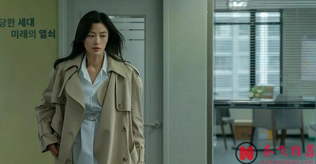 砸钱又砸人，女神新剧《暴风圈》看完让人欲罢不能