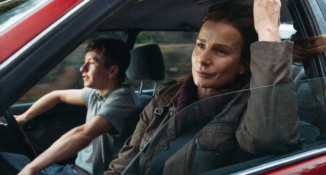 爱尔兰这部如此大胆的电影《哺乳动物/少年禁恋》，女主要多大勇气，不相信爱情的人都看下