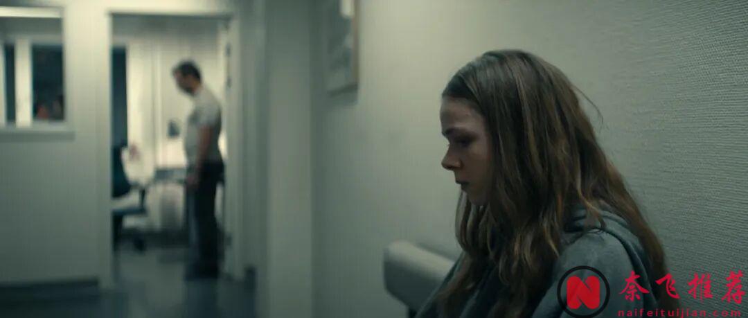 Netflix瑞典犯罪剧《一个近乎正常的家庭》：最危险的地方，不是黑暗的街角，而是你以为安全的家