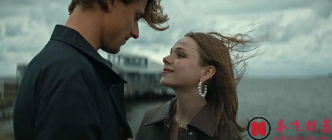 Netflix瑞典犯罪剧《一个近乎正常的家庭》：最危险的地方，不是黑暗的街角，而是你以为安全的家