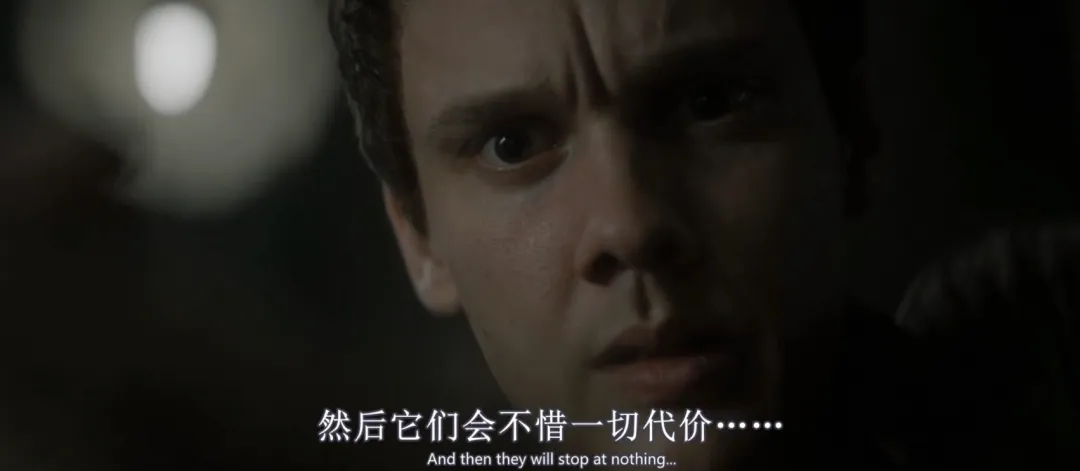 《鬼玩人6：炼狱》（台译《尸变焚场》）：血浆管饱，把家暴拍成了恶灵附身