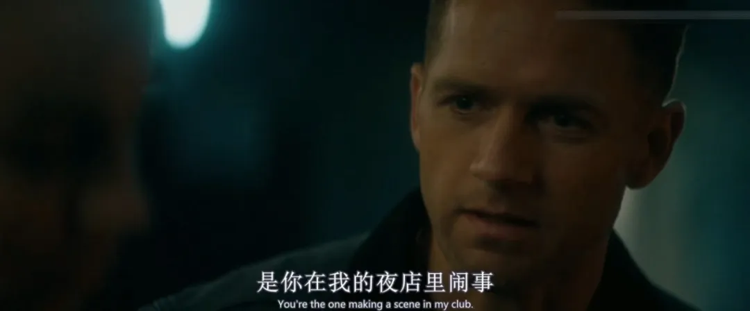 《鬼玩人6：炼狱》（台译《尸变焚场》）：血浆管饱，把家暴拍成了恶灵附身
