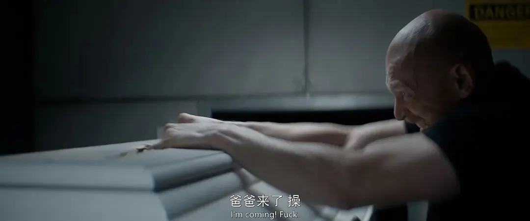 《鬼玩人6：炼狱》（台译《尸变焚场》）：血浆管饱，把家暴拍成了恶灵附身