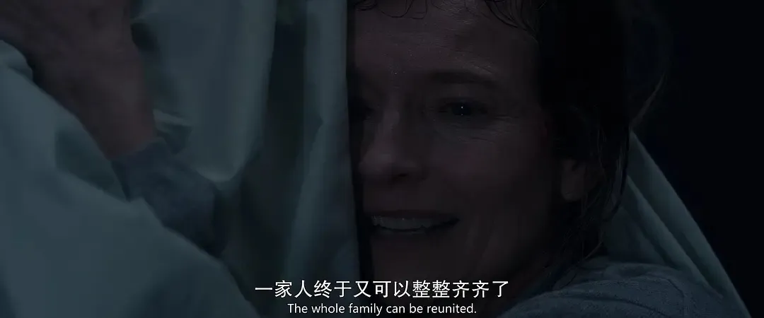 《鬼玩人6：炼狱》（台译《尸变焚场》）：血浆管饱，把家暴拍成了恶灵附身