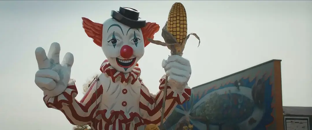 最新R級血漿砍殺片《玉米地小丑/玉米地驚魂》，小丑這次在玉米地又殺瘋了！