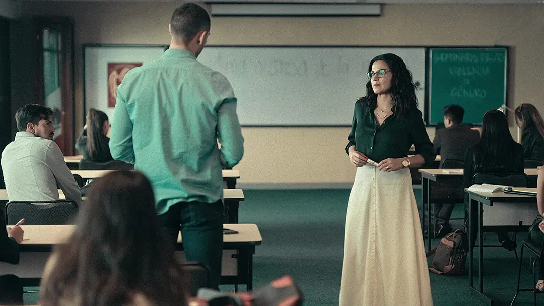 中年女律师的致命诱惑，这部Netflix悬疑剧《黑暗的欲望/暗欲/黯欲横流》真够劲!