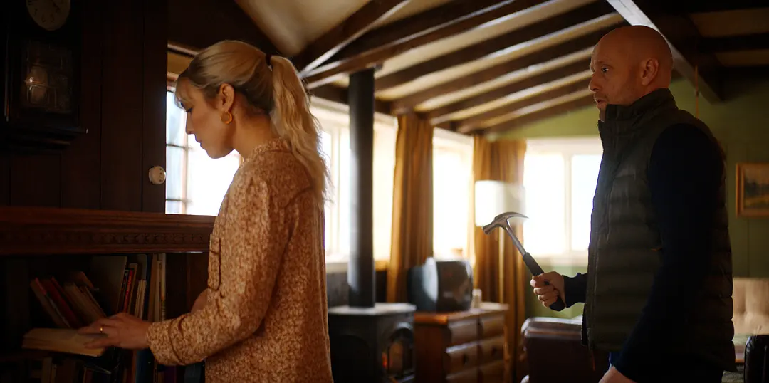 全程高能，反轉不斷，這部黑色幽默R級片《在糟糕的日子裏/致命之旅》從頭爽到尾！