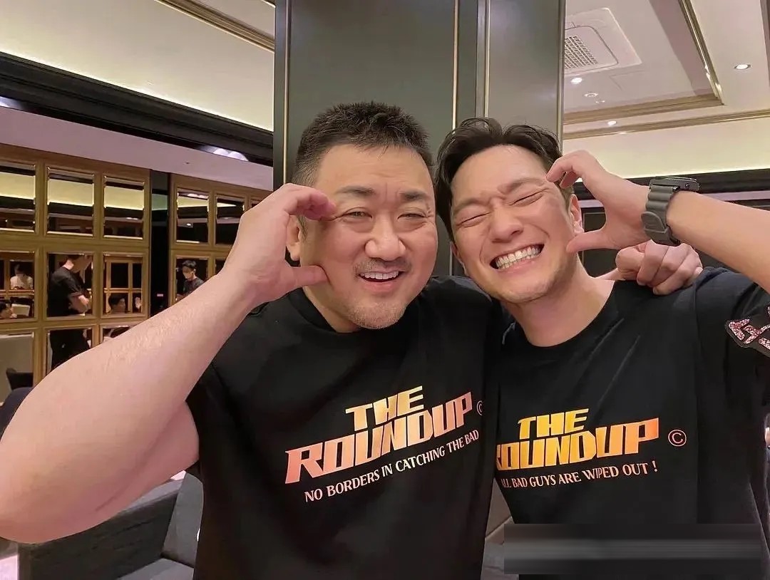 《我的解放日志》：孙锡久与金智媛，每天收集五分钟快乐地活下去