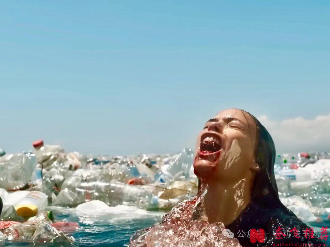 Netflix 《倫敦黑幫》《殺手：代號47》導演新片《巴黎深淵》定檔，浪漫巴黎打巨鯊！