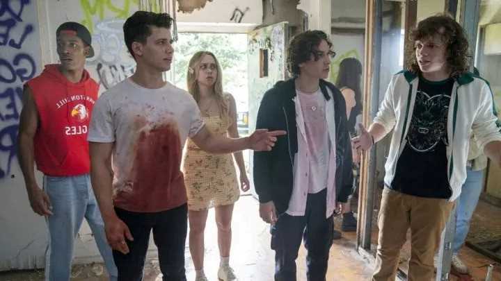 影評《非人類Unhuman》心得：殺戮爽片，布倫屋製片的電影不會讓你失望