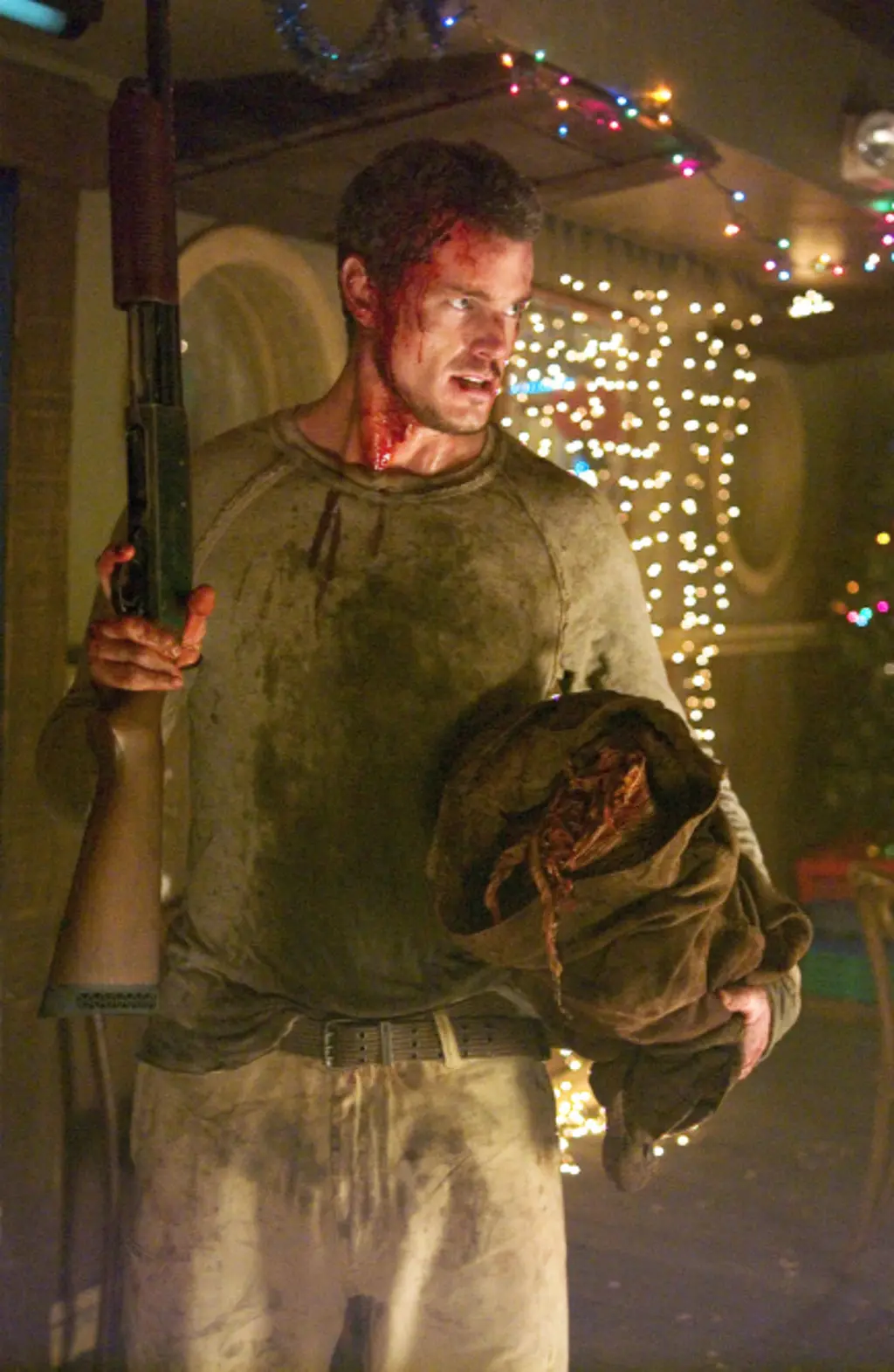 血浆警告，纯纯的B级片《兽餐/人兽战》，这恐怖片忒重口了