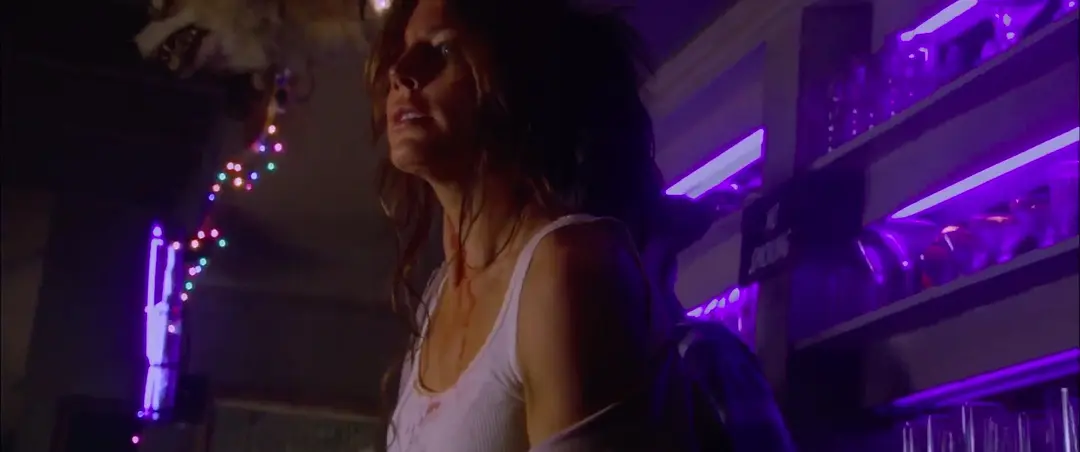 血浆警告，纯纯的B级片《兽餐/人兽战》，这恐怖片忒重口了