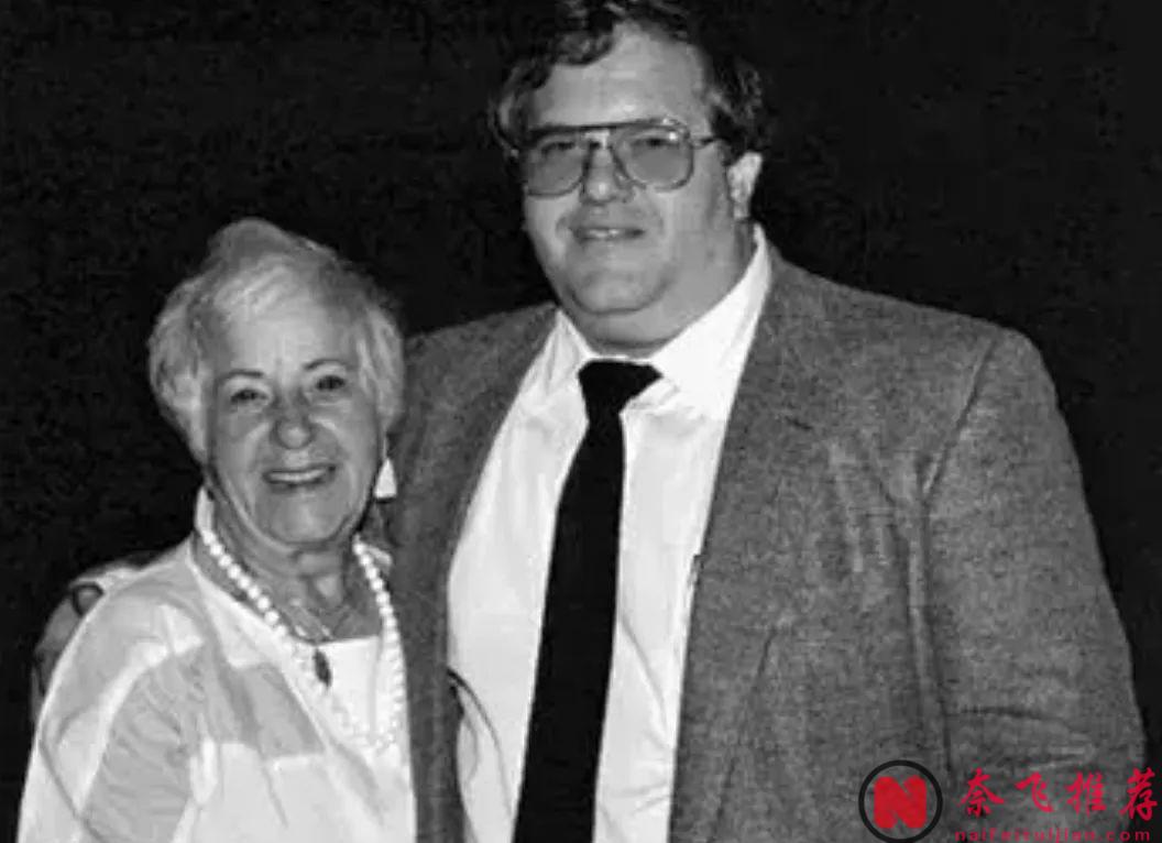 他才是庞氏骗局的鼻祖，这部纪录片讲述了一个关于名利、贪婪和道德模糊的警世故事