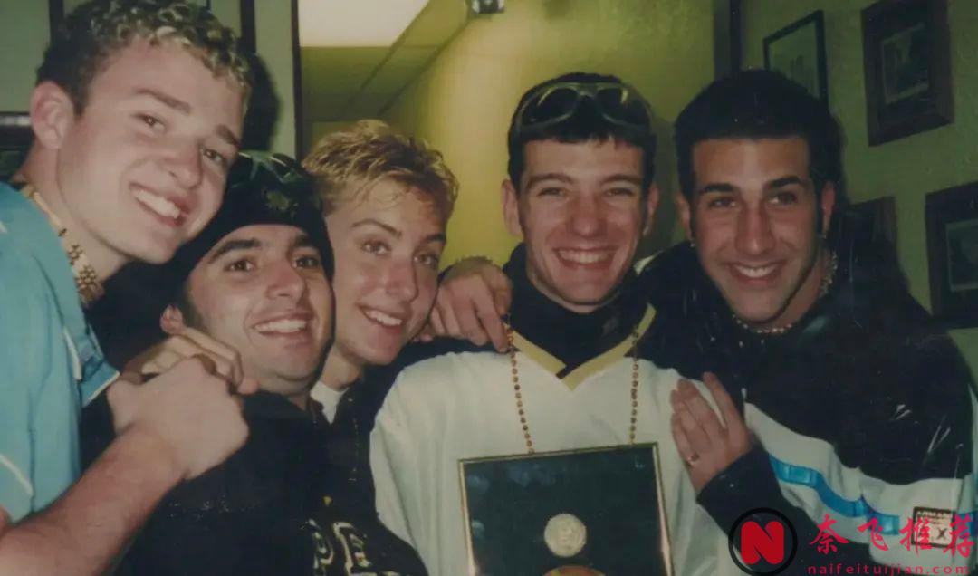 他才是庞氏骗局的鼻祖，这部纪录片讲述了一个关于名利、贪婪和道德模糊的警世故事