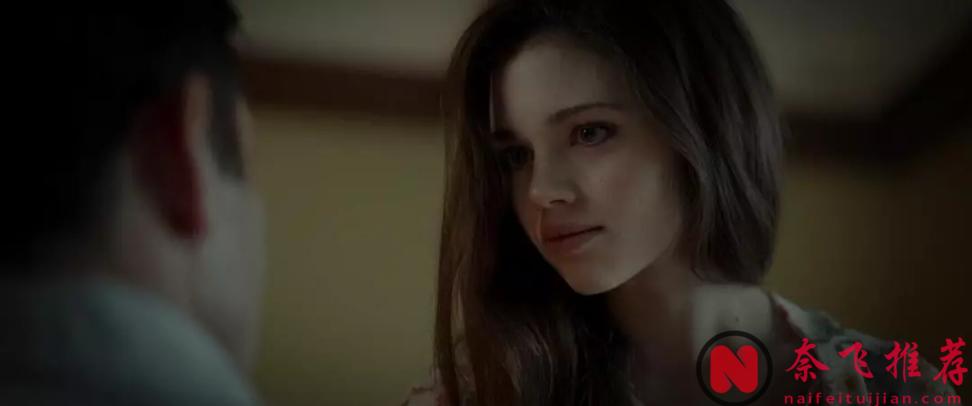 純靠女主角顏值，撐起的一部電影《鏡中人/鏡中驚魂》!