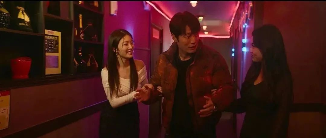第一集就上尺度，Netflix新劇《惡緣》太生猛了！