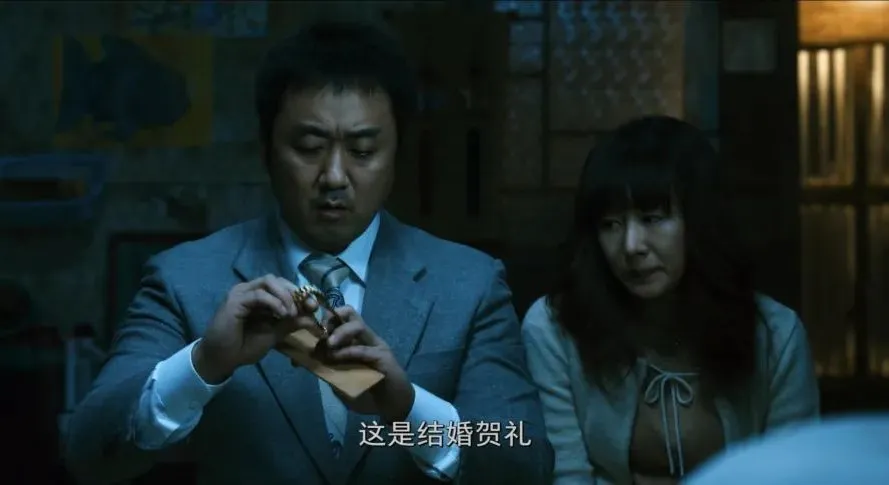 韩国犯罪题材天花板《与犯罪的战争/罪时代》，一部小人物的逆袭发家史！